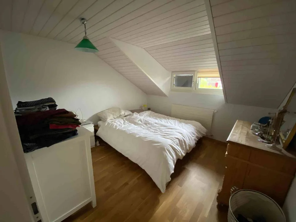 3.5-Zimmer-Dachwohnung in ruhigem und zentralem Seefeldquartier