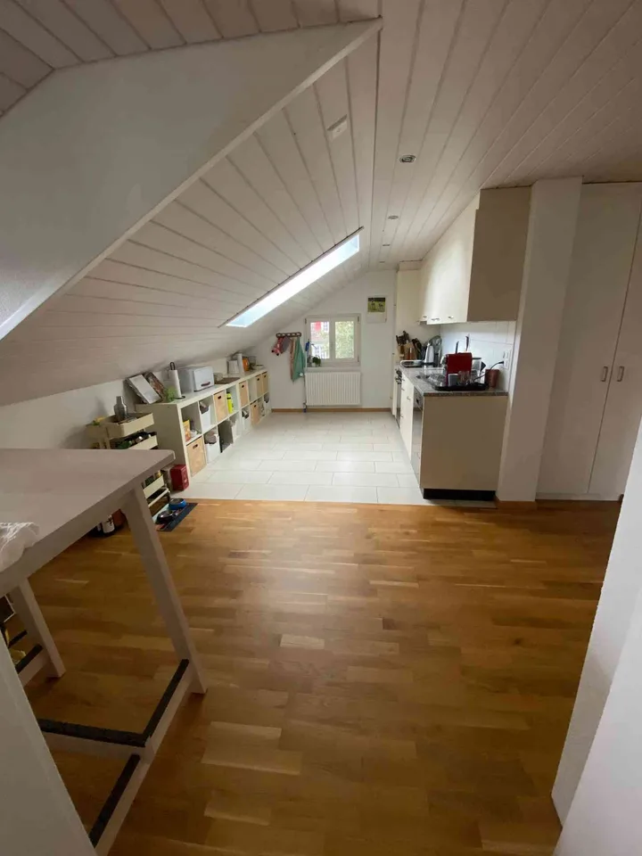 3.5-Zimmer-Dachwohnung in ruhigem und zentralem Seefeldquartier