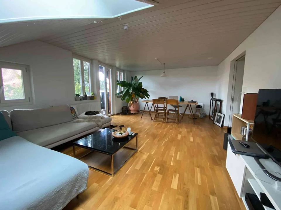3.5-Zimmer-Dachwohnung in ruhigem und zentralem Seefeldquartier