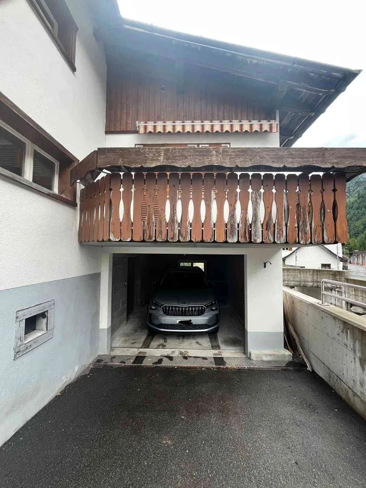 EFH mit sepr. Wohnung am Bach in Vättis