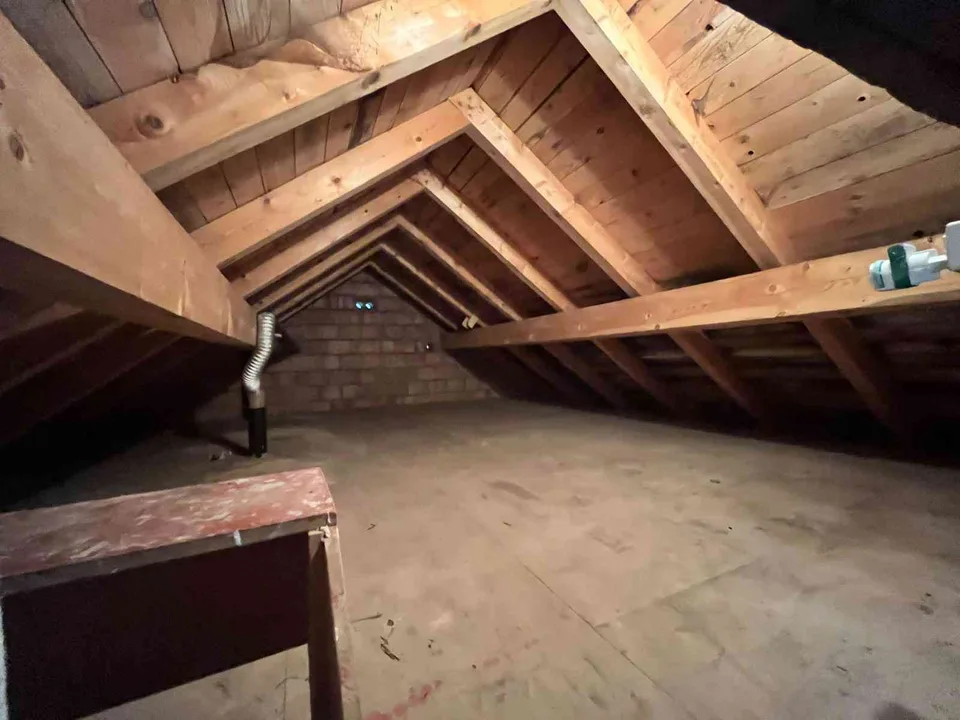 EFH mit sepr. Wohnung am Bach in Vättis