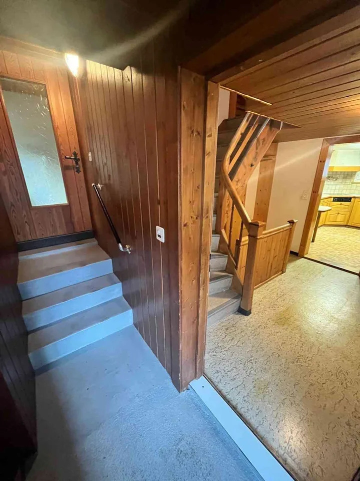 EFH mit sepr. Wohnung am Bach in Vättis