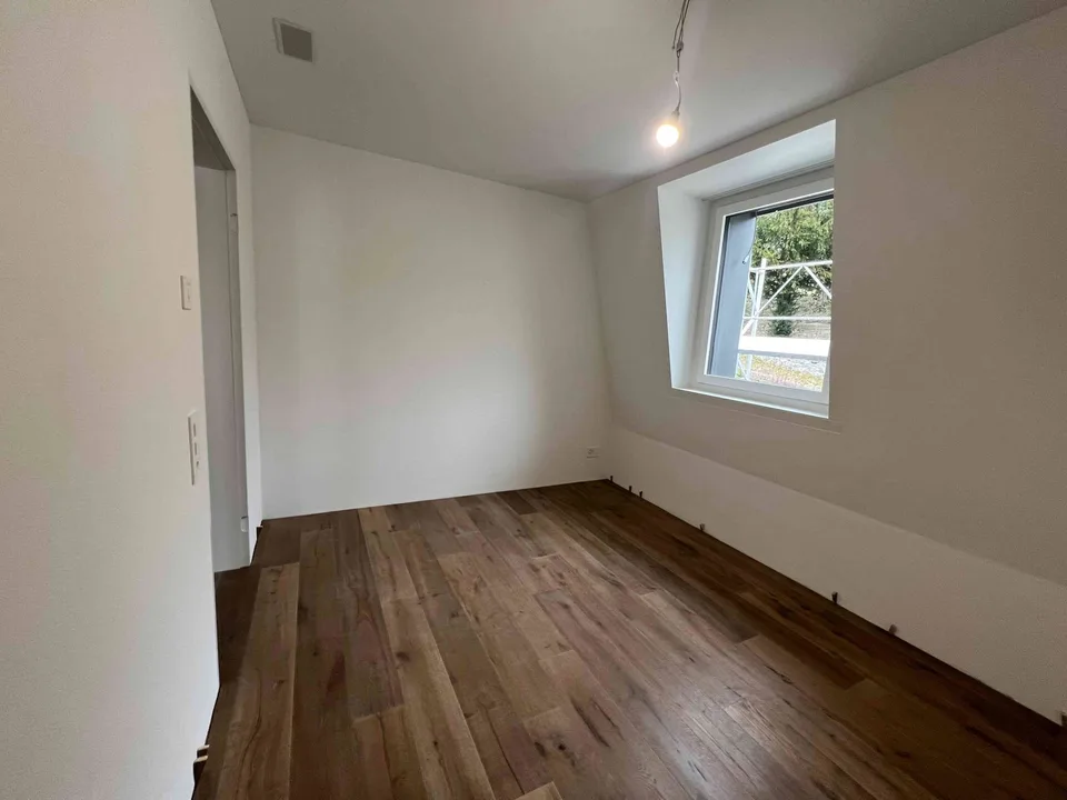 Erstbezug ab 01.04.2026 oder Vereinbarung — Casa Laura, Maienfeld
