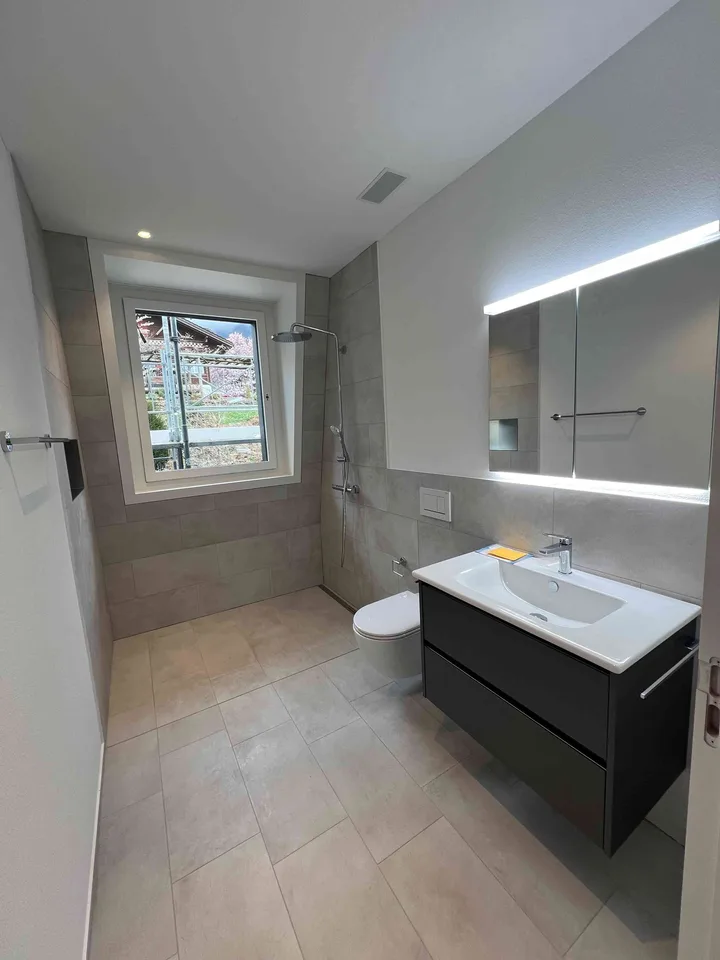 Erstbezug ab 01.04.2026 oder Vereinbarung — Casa Laura, Maienfeld