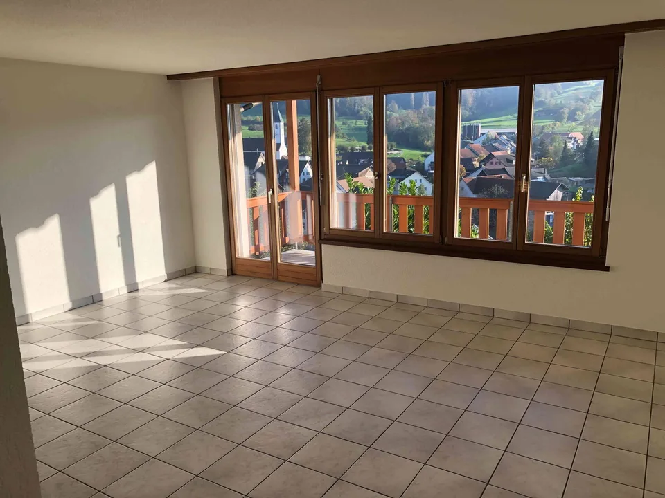 Sofort bezugsbereite, helle 3.5-Zimmer-Wohnung