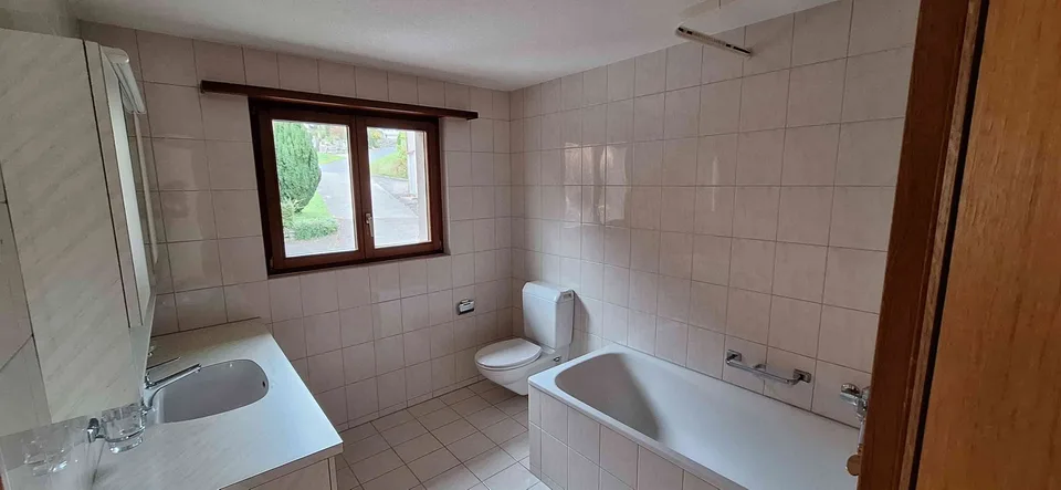 Sofort bezugsbereite, helle 3.5-Zimmer-Wohnung
