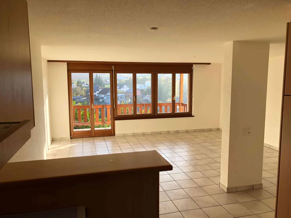 Sofort bezugsbereite, helle 3.5-Zimmer-Wohnung
