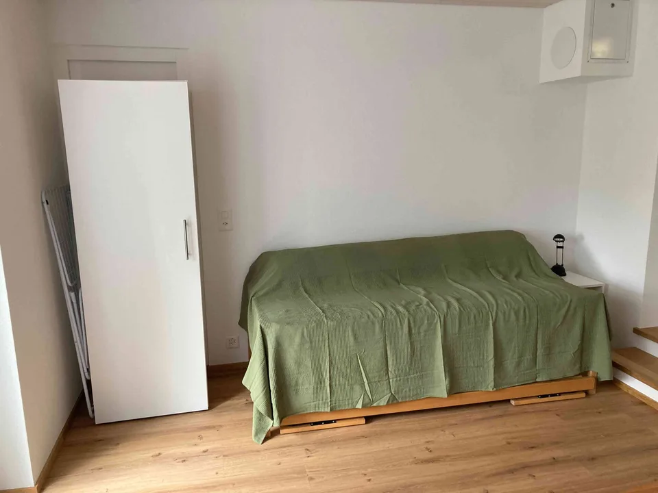 1 Zimmer- Studio/ Therapieraum/ Atelier