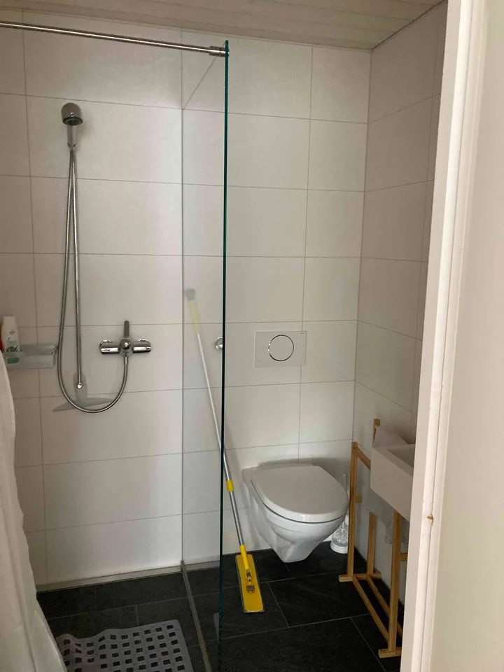 1 Zimmer- Studio/ Therapieraum/ Atelier