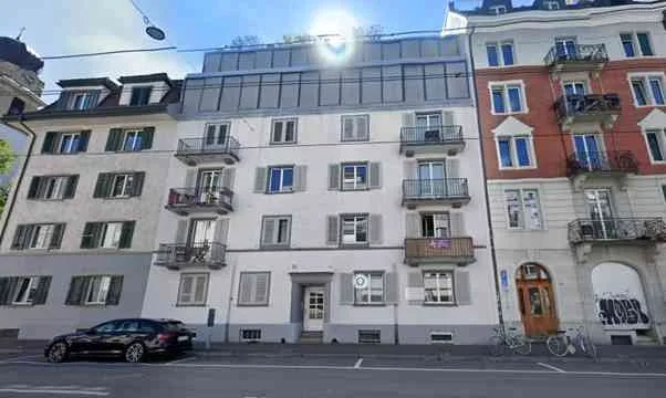 Helle und grosszügige 3,5-Zimmer-Wohnung im Herzen von Zürich