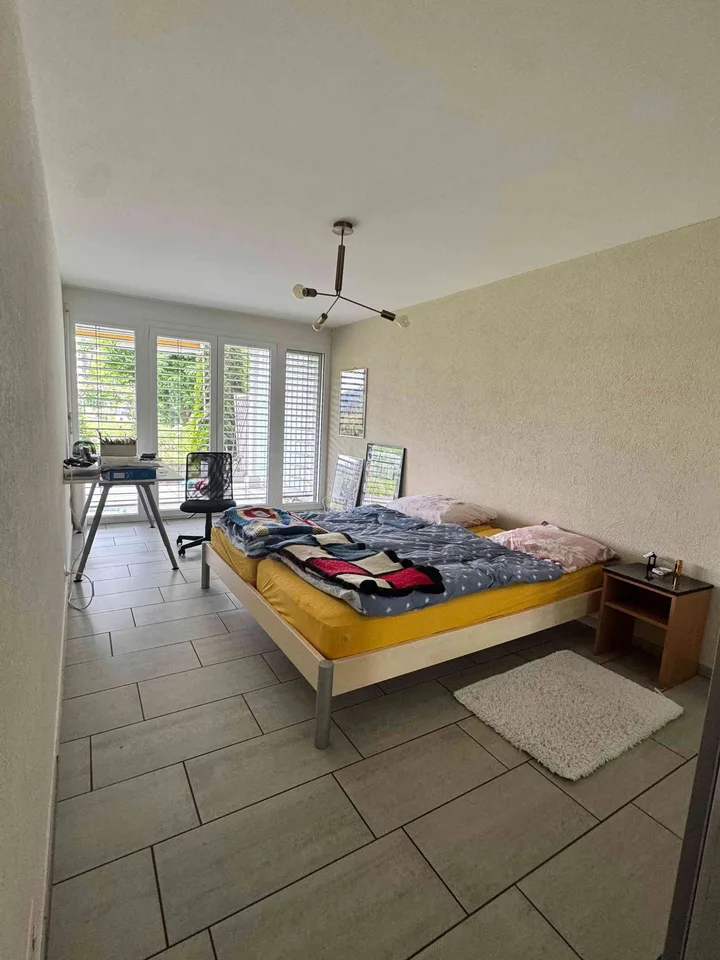 Helle Gartenwohnung mit hochwertigem Garten und viel Privatsphäre