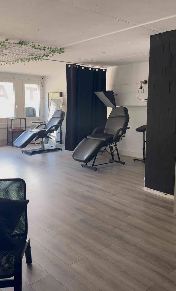 Zwei Studioplätze für Tattoo, Beauty & mehr