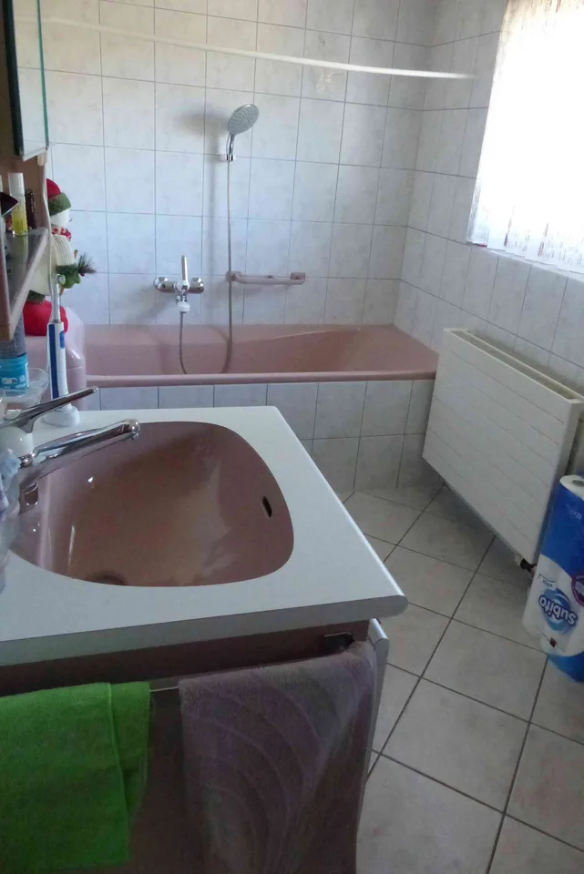 10-Zimmer Zweifamilienhaus mit grosszügigem Aussenbereich