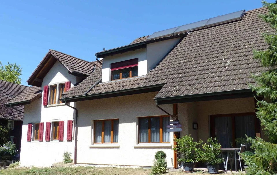 10-Zimmer Zweifamilienhaus mit grosszügigem Aussenbereich