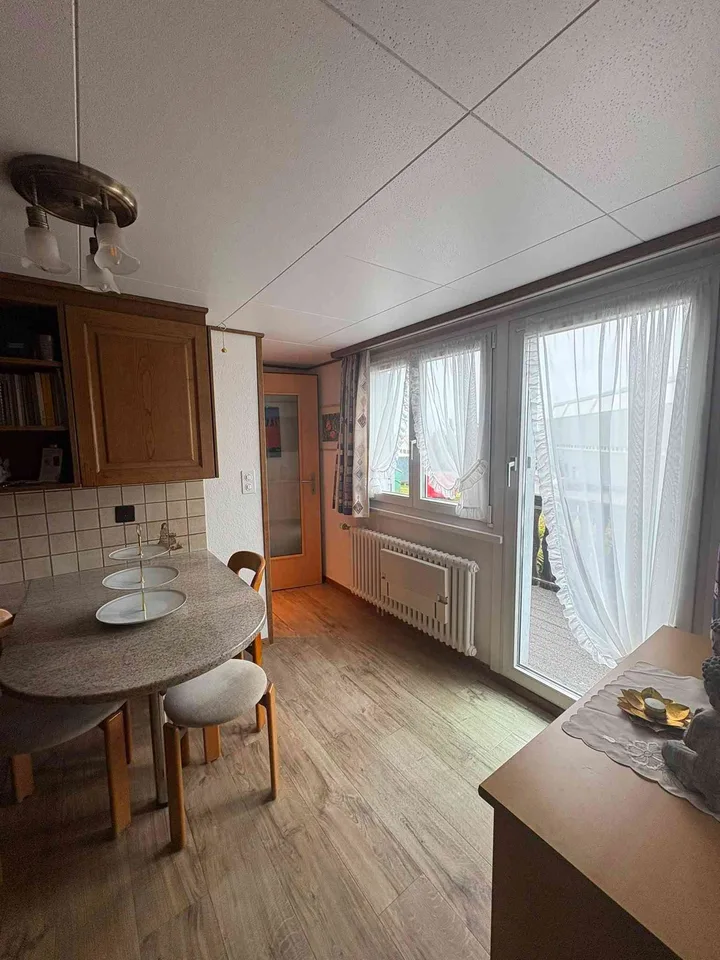 Charmantes 4.5-Zimmer-Einfamilienhaus an sonniger Lage mit Garage