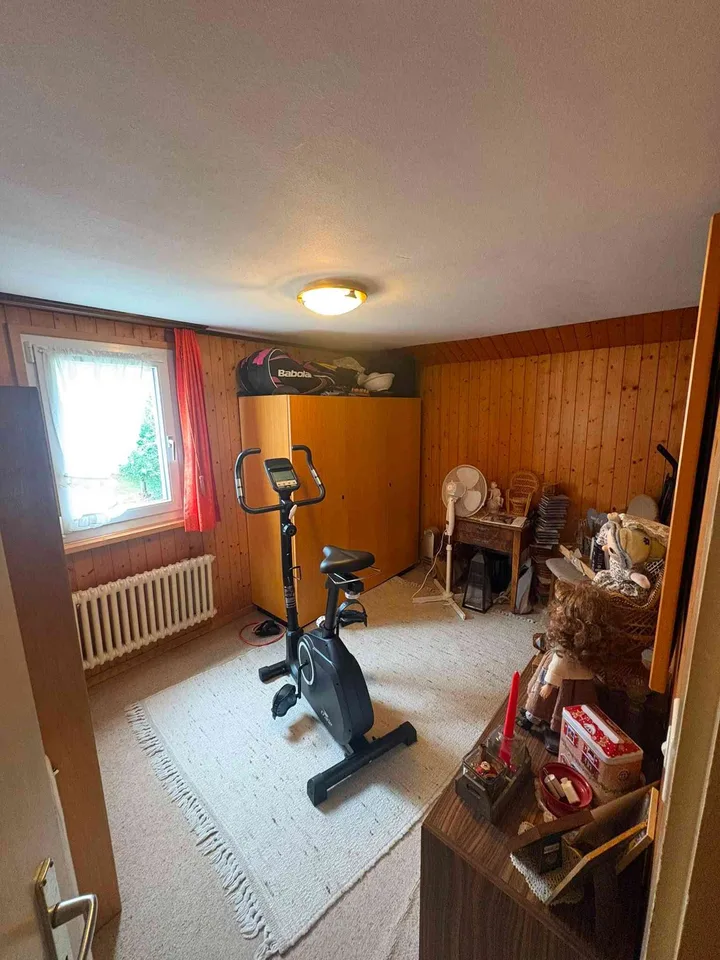 Charmantes 4.5-Zimmer-Einfamilienhaus an sonniger Lage mit Garage