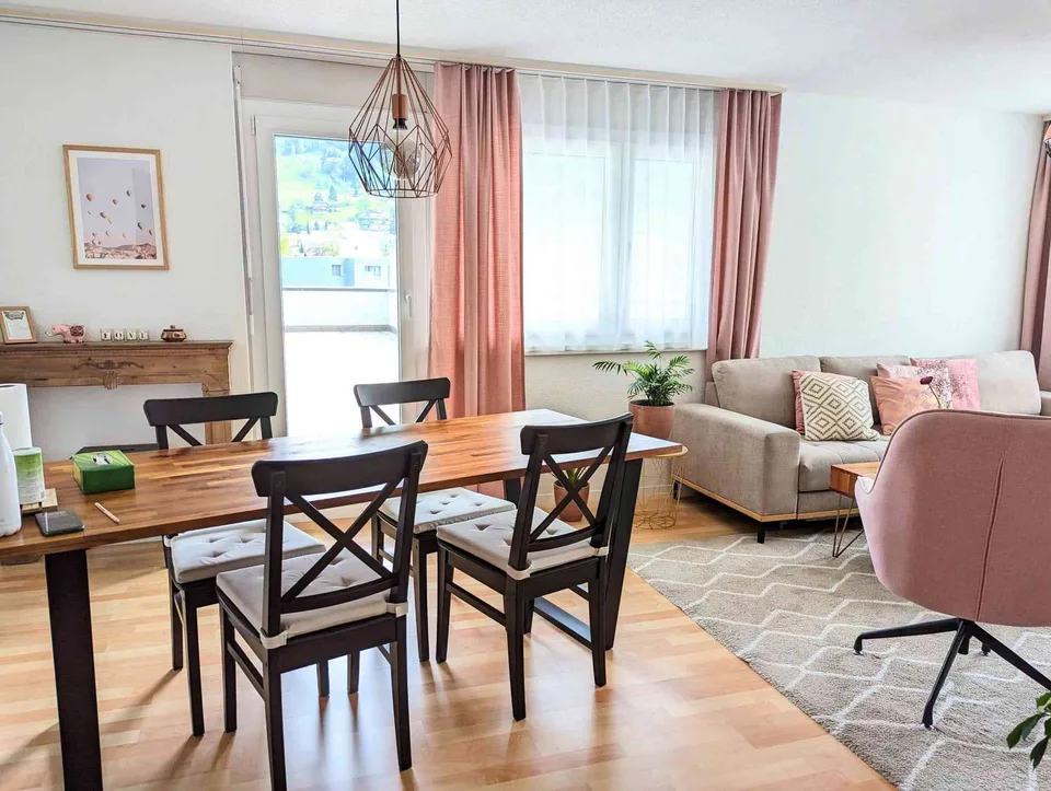 Untermiete: Einzigartige 3.5 Zimmerwohnung mit Pilatusblick
