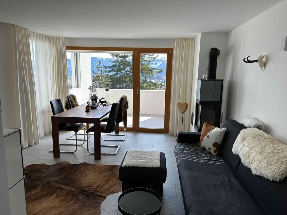 Ferienwohnung unter dem Flimserstein mit traumhafter Aussicht