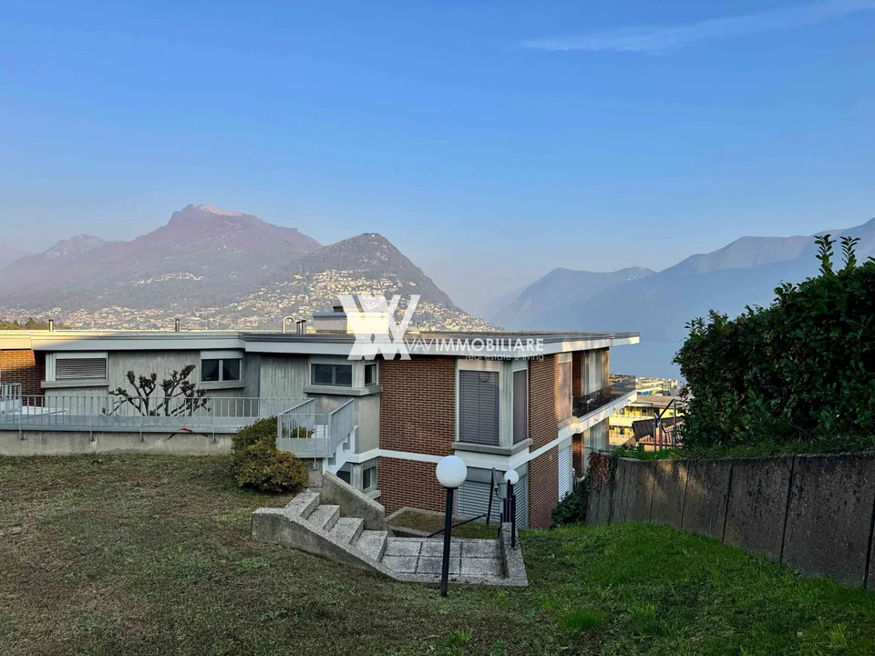 LUGANO: ELEGANTE APPARTAMENTO VISTA LAGO E MONTE BRÈ