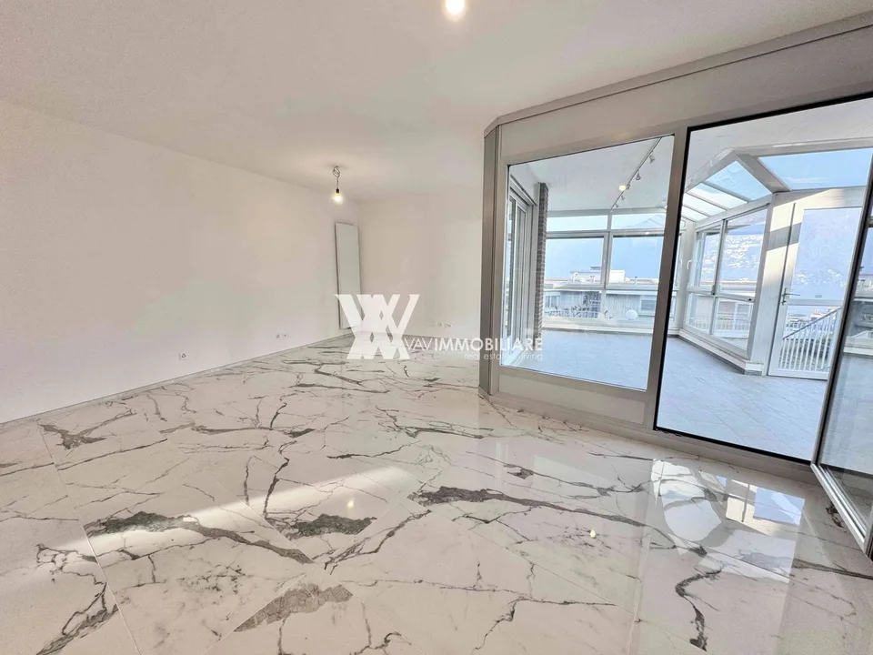 LUGANO: ELEGANTE APPARTAMENTO VISTA LAGO E MONTE BRÈ