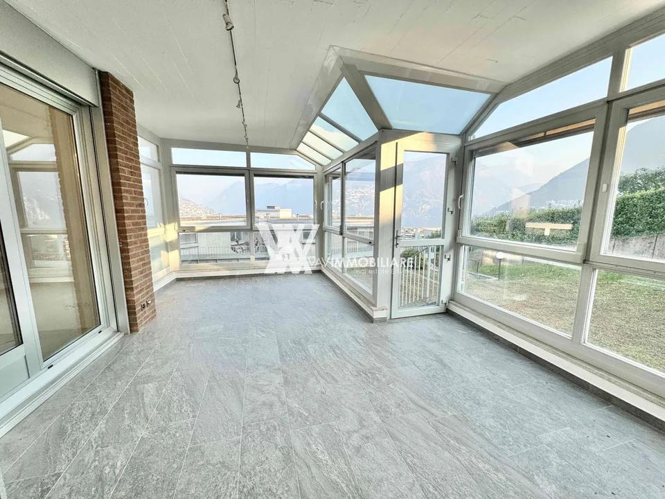 LUGANO: ELEGANTE APPARTAMENTO VISTA LAGO E MONTE BRÈ