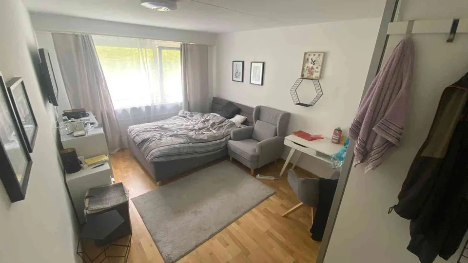 Baden: 2,5-Zimmer-Wohnung – renoviert, möbliert, vermietet, Parkplatz
