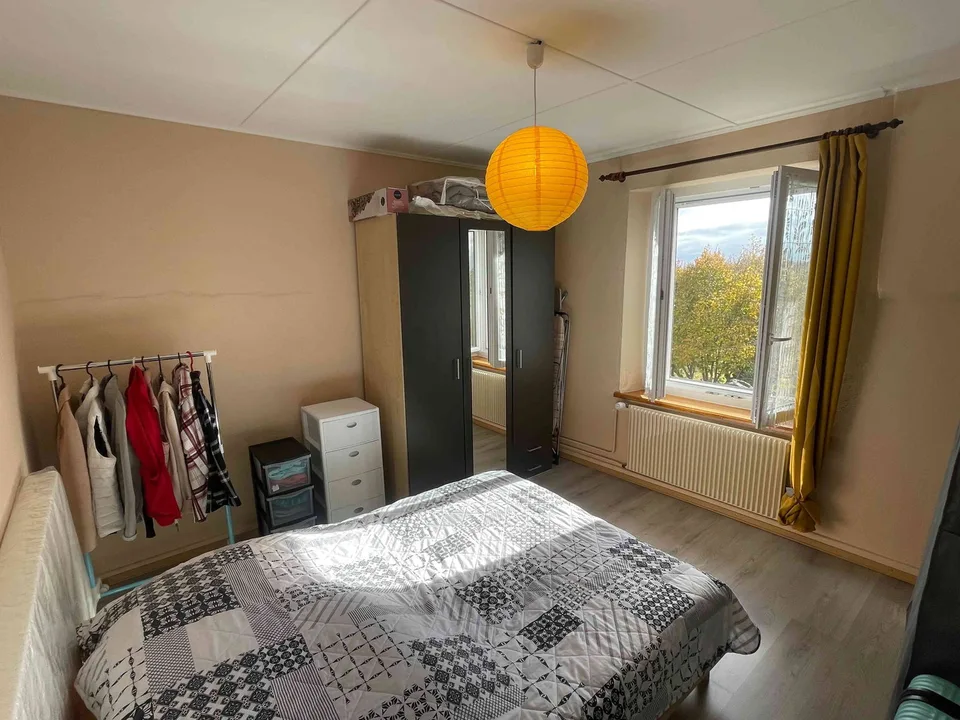 BAISSE DE PRIX - Immeuble de 3 apparts et terrain constructible