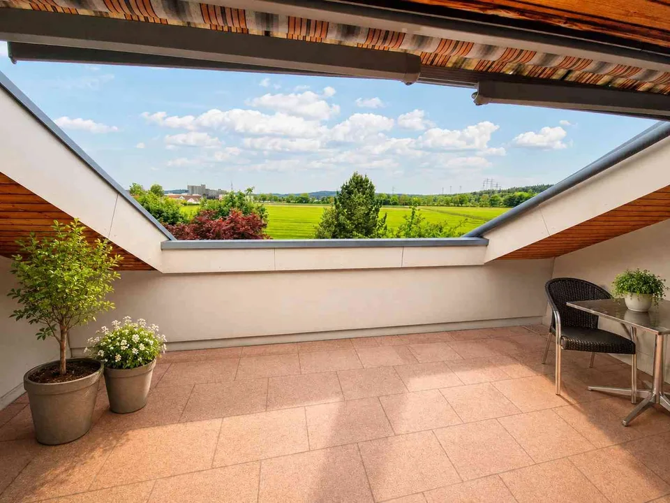 5.5-Zimmer Reihen-Einfamilienhaus mit Garten und Dachterrasse