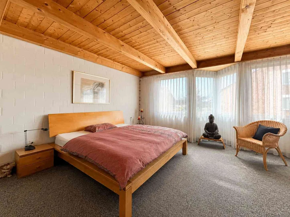 5.5-Zimmer Reihen-Einfamilienhaus mit Garten und Dachterrasse