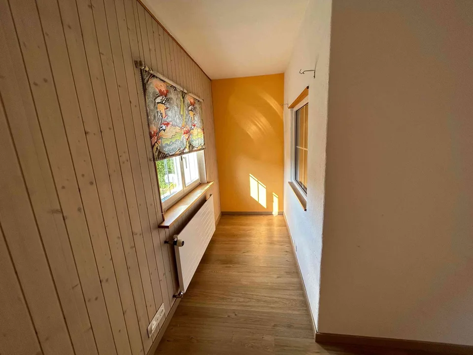5.5 Zimmerhaus mit Garten und Parkplatz in Oberwinterthur