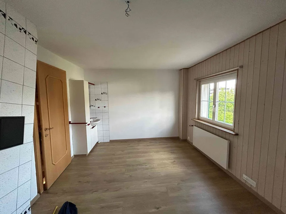 5.5 Zimmerhaus mit Garten und Parkplatz in Oberwinterthur