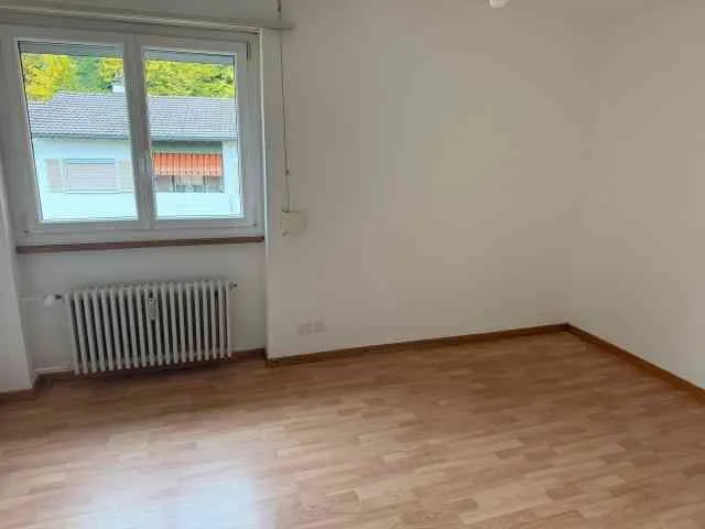 3 ZWG AB SOFORT IN ZUNZGEN ZUR VERMIETEN.