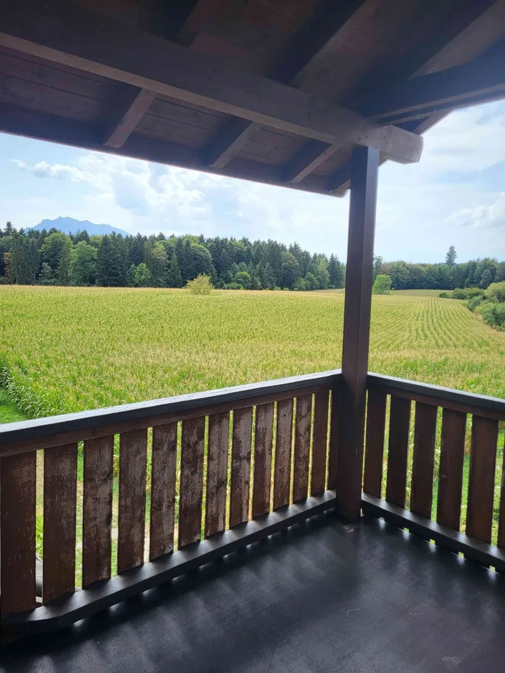 Altbauwohnung auf Bauernhof