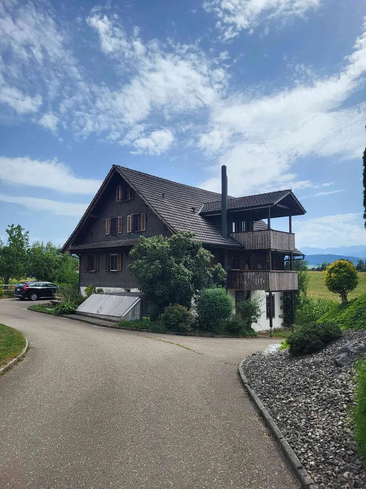 Altbauwohnung auf Bauernhof