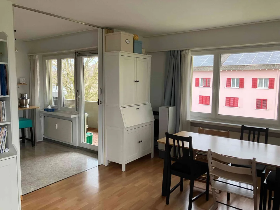 4.5 Zimmer Wohnung im 1. Stock