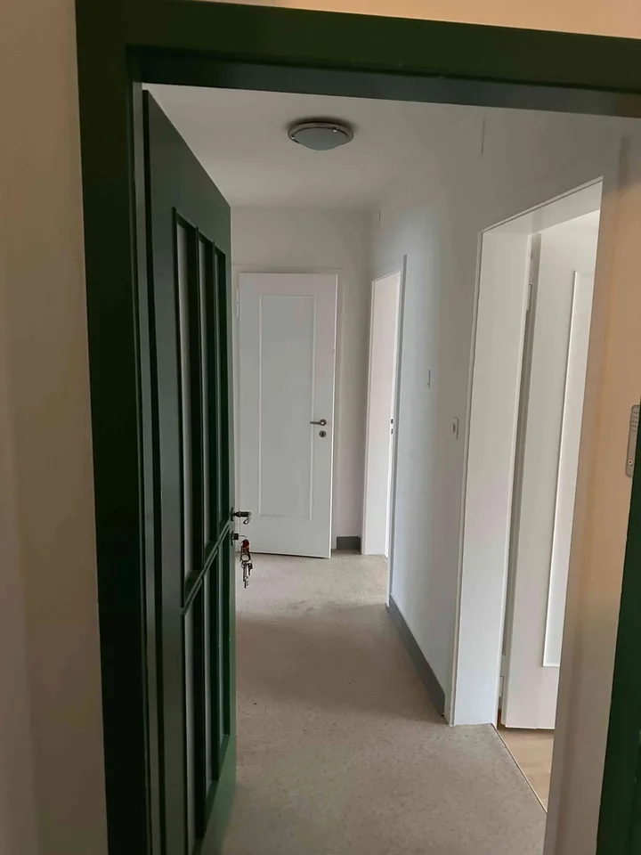 Schöne 2.5 Zimmerwohnung mit Balkon