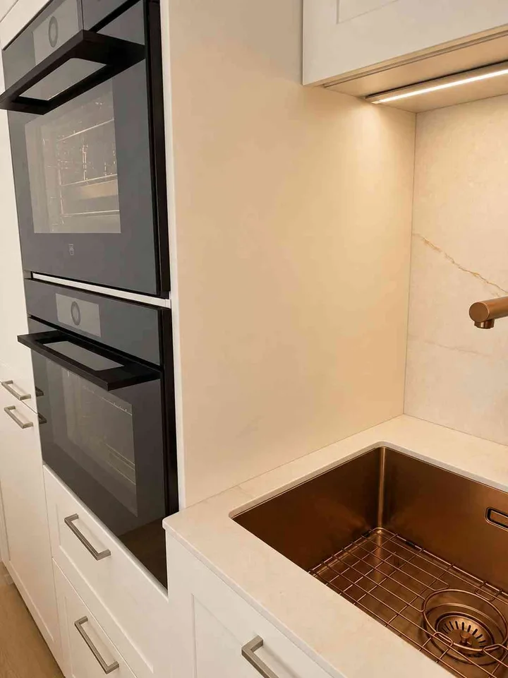 Erstbezug! Luxuriös saniertes 5.5-Zi-Haus mit Garten!