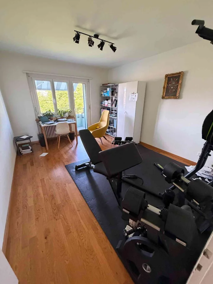 Untermieter gesucht- 3 Zimmerwohnung im Kreis 6 in Zürich