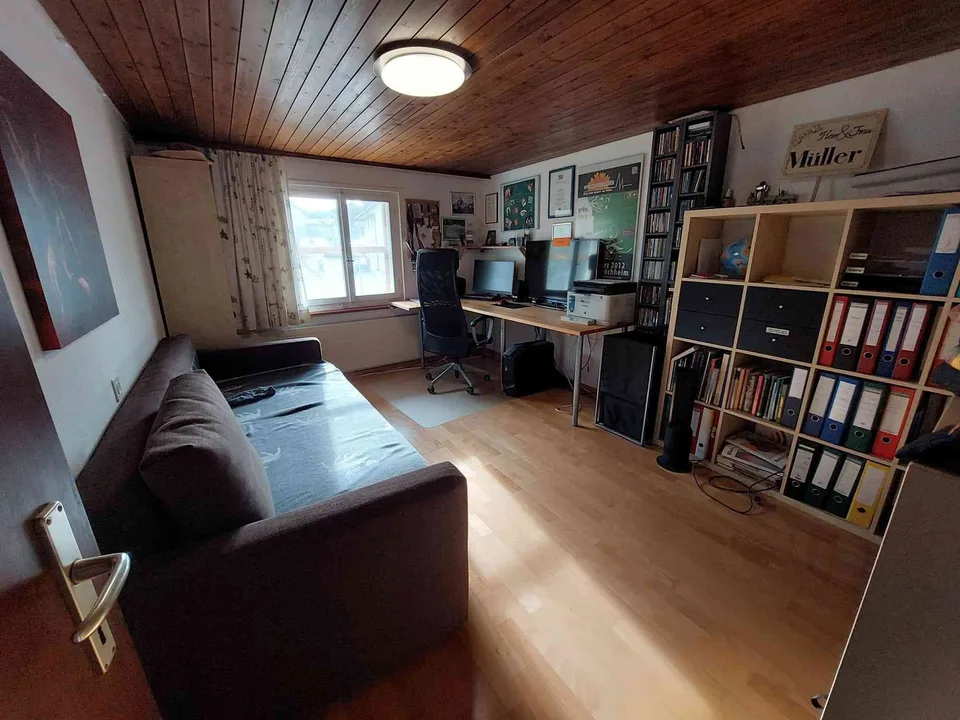6 Zimmer Hausteil direkt am Bach