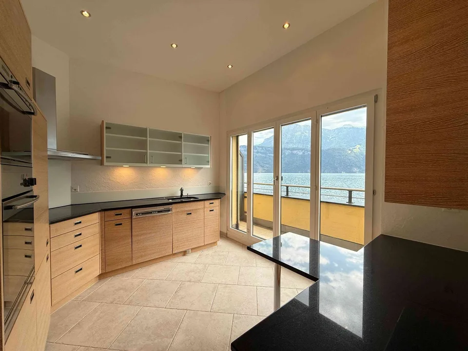 3.5 Zimmer-Maisonettewohnung direkt am See