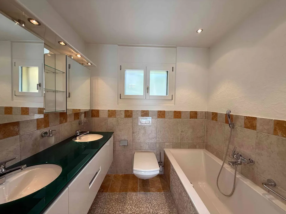 3.5 Zimmer-Maisonettewohnung direkt am See