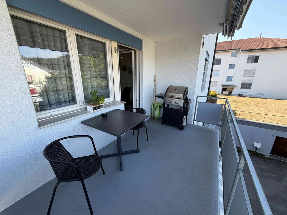 Offene 2-Zimmer-Wohnung mit Balkon in ruhiger Wohnlage