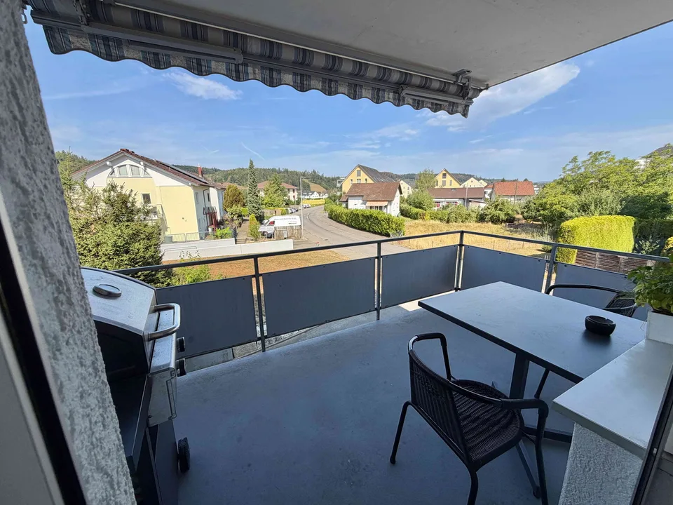Offene 2-Zimmer-Wohnung mit Balkon in ruhiger Wohnlage