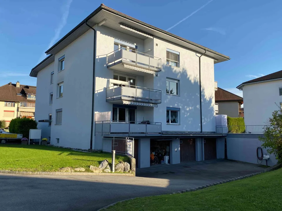 Offene 2-Zimmer-Wohnung mit Balkon in ruhiger Wohnlage