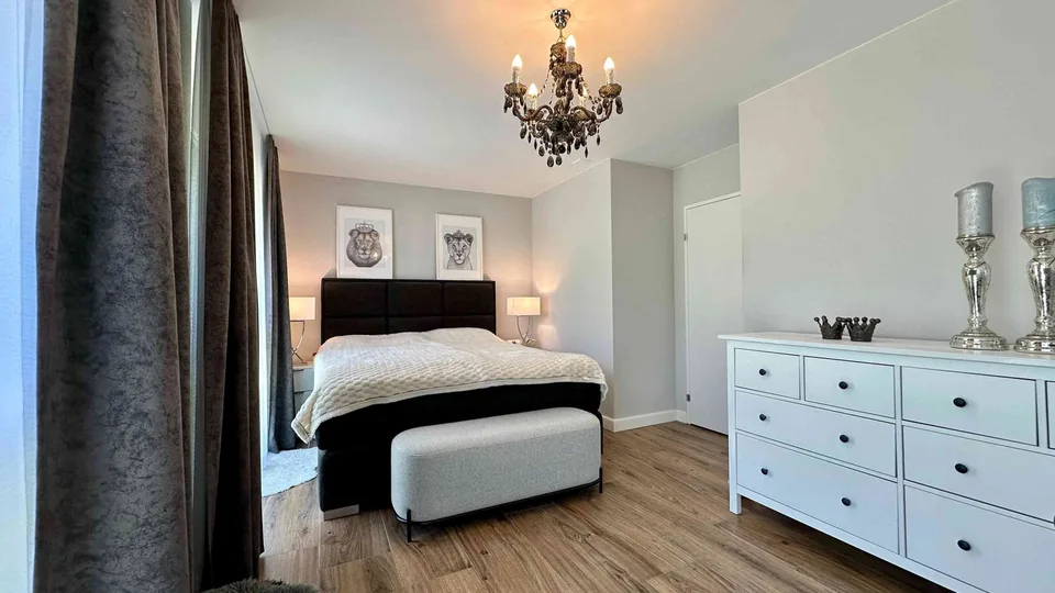 Stilvolle 4.5-Zimmer-Attikawohnung, mit 74 m² Panorama-Dachterrasse