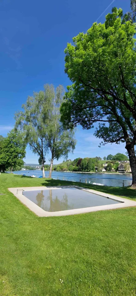 schöne 3.5 Zimmer Wohnung plus Büro in guter Lage mit Terrasse