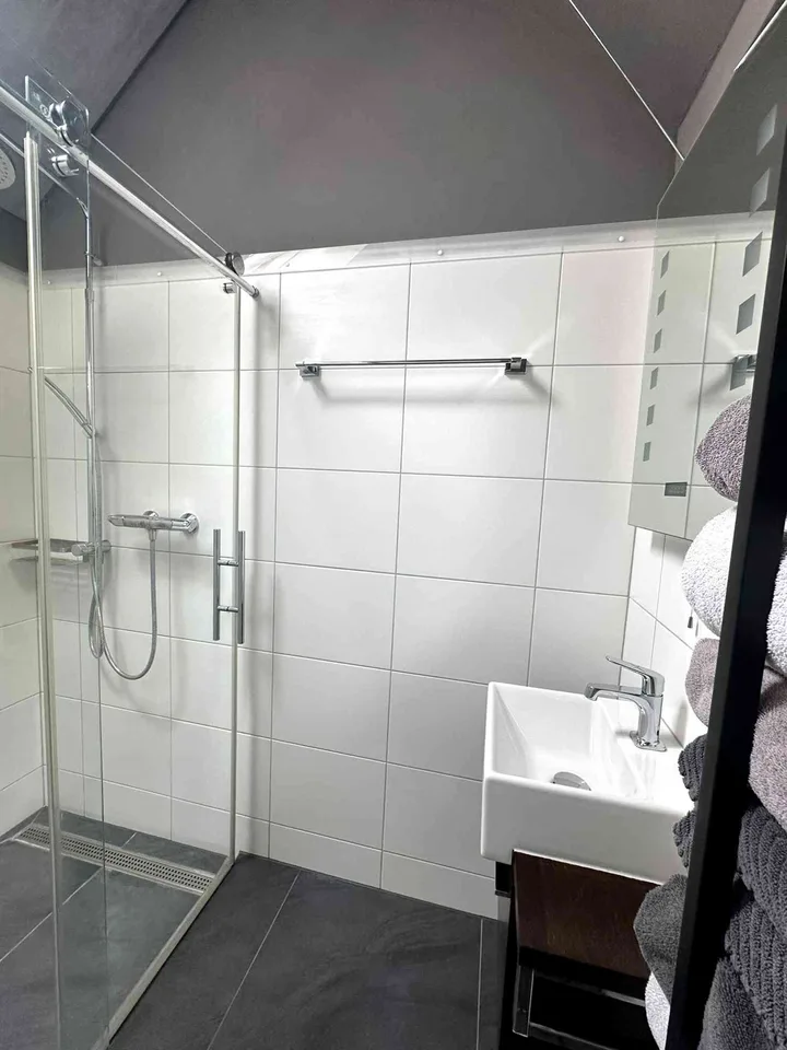 4.5 Zimmer Dach-Maisonette Wohnung mit 159 m2 zu Vermieten