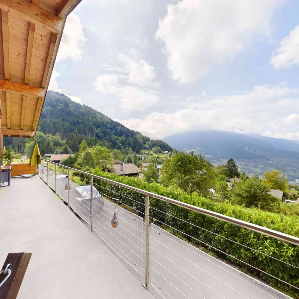 Villa contemporaine 5.5 pces : Volume, Lumière et Vue