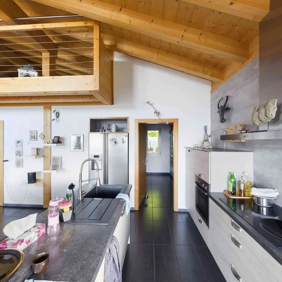 Villa contemporaine 5.5 pces : Volume, Lumière et Vue