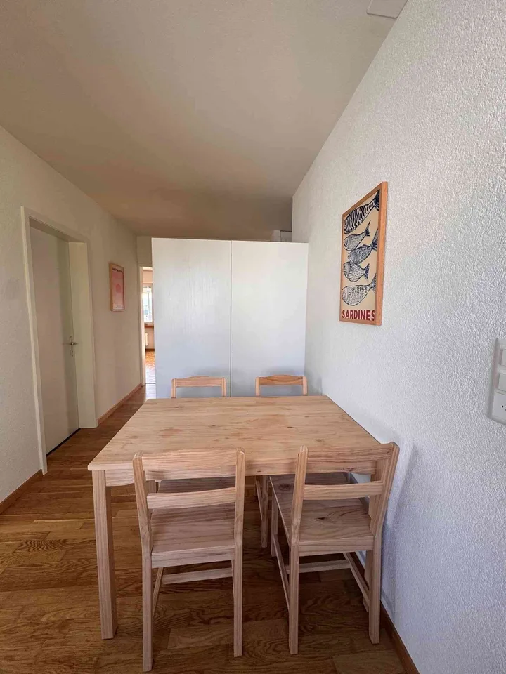 Gemütliches Zimmer in 4.5-Zimmer-WG in Jegenstorf – per sofort